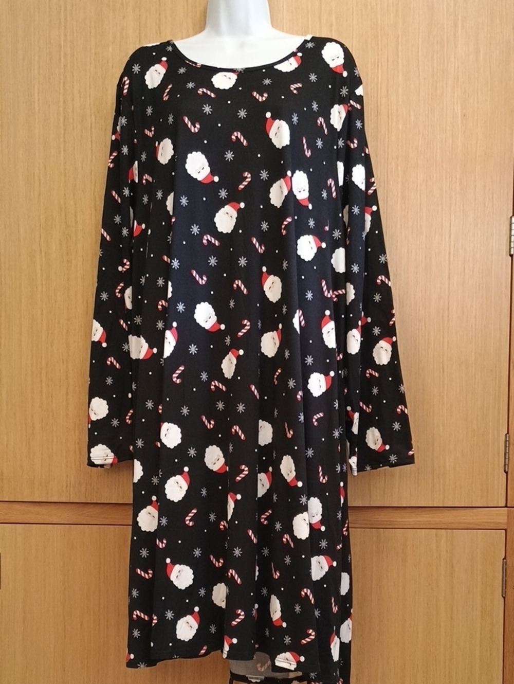 +SZ NWOT Allison Brittney SZ 3X Black Santa & Candy Cane  Woman's Dress